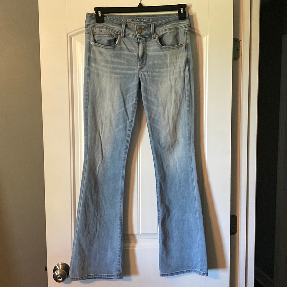 Women’s American Eagle super stretch blue jeans